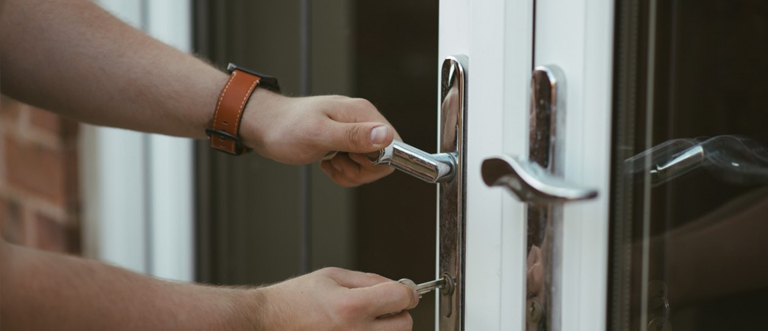 24 hour key locksmith August