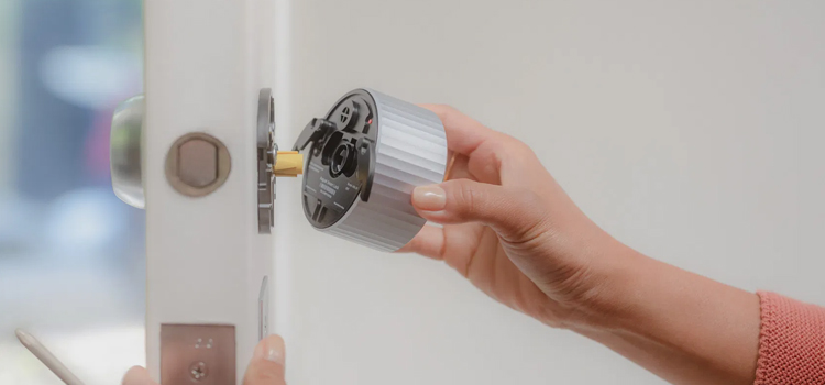 Smart lock replacement August